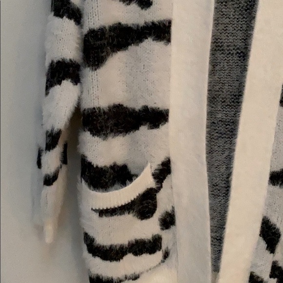 Anthropologie Zebra Eyelash Cardigan - Picture 6 of 9